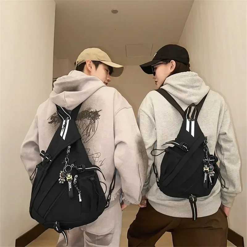Fashion NEW Hip Hop Sport Motorcycle Backpack Men Wen Mtifuncti Waterproof Travel Single Shoder School Bag Crossbody ch bags Y251121