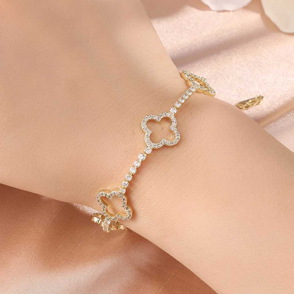 Yupsk Shiny Full CZ French Lucky Clover Bracelet for Women INS Hot Selling Slivery Golden Wedding Party Jewelry Gift for WomenW251121
