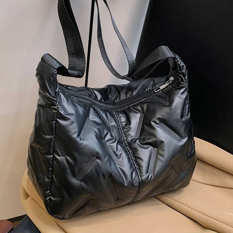 Dumpling Bag Bright Space Cott Tote Bag Large Capacity Shoder Crossbody Bag Sier Lightweight Nyl Handbag Girls Y251121