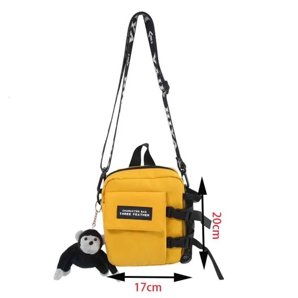 Trendy Couple Canvas Shoulder Bag Messenger Bags Casual Man Daily Commuting bag Oudoor Travel Beach bags bolso sacT251121