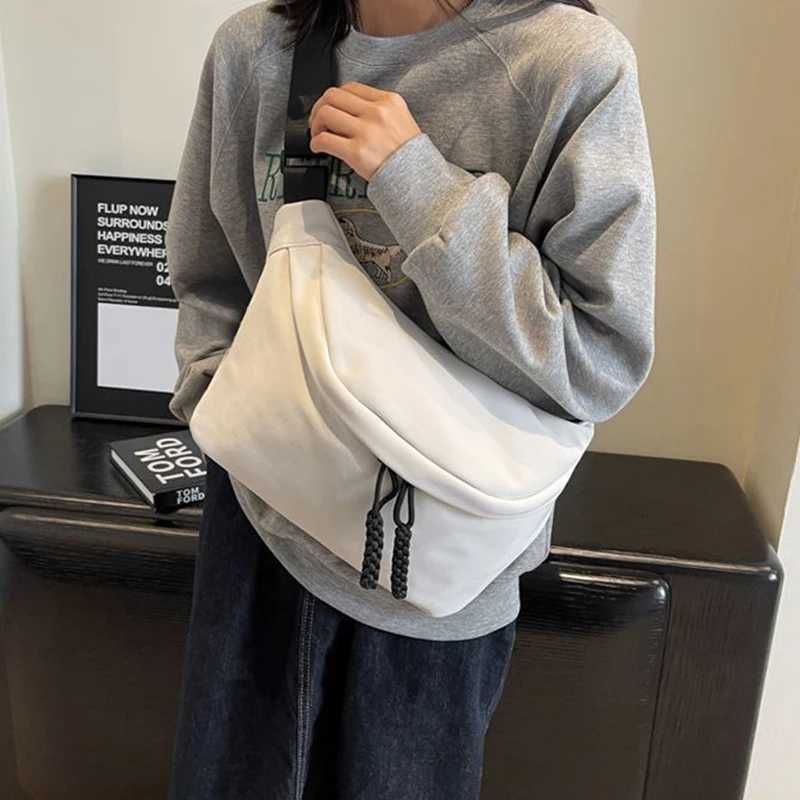 Fashion The shoder strap pl tab of the neutral color tote bag is desig in a wheat ear style and is suitable for shopping Y251121