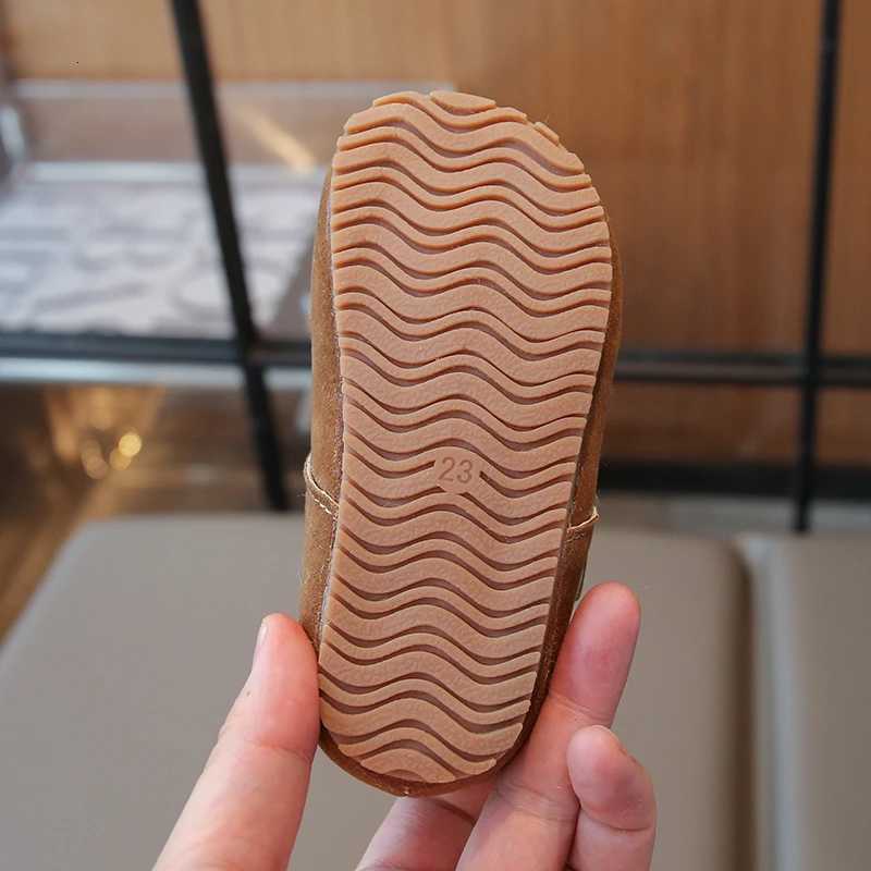 Childrens Padded Fashion Boots 1-18 Years Old Khaki Color Thickened Boys Girls Cotton Shoes Winter New Brown Kids Flat ShoesW251121