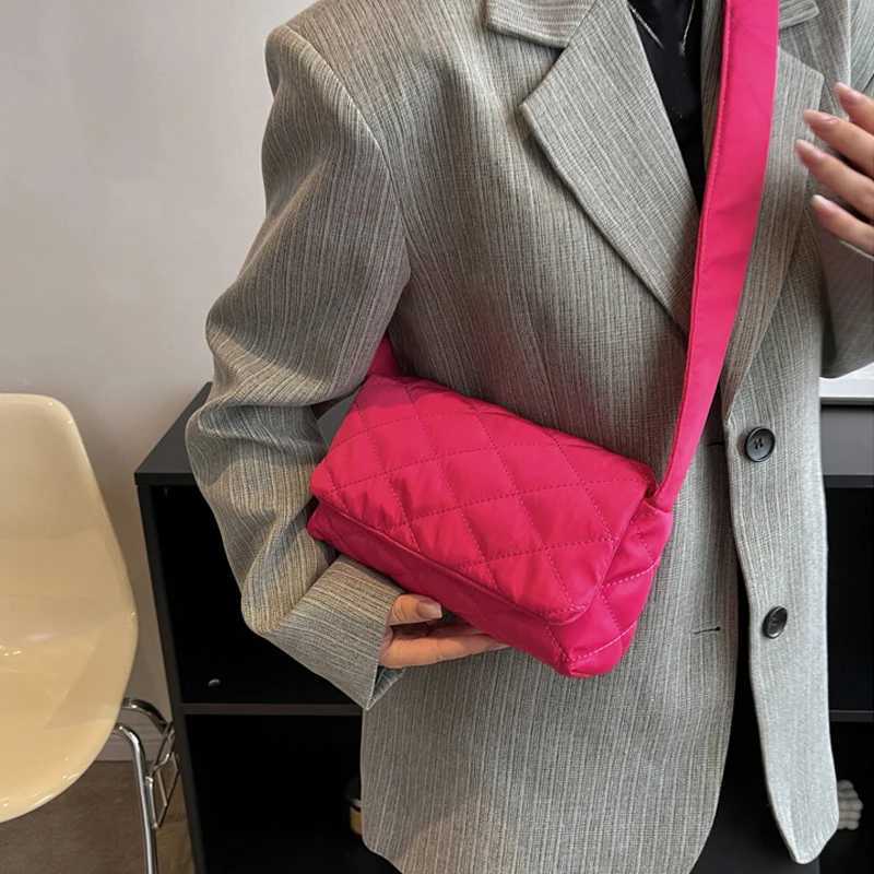 New Fi Wen Shoder Bags Space Pad Cott Winter Nyl Padded Quilted Shopper Bags Fem Casual Crossbody Bags Handbags Y251121