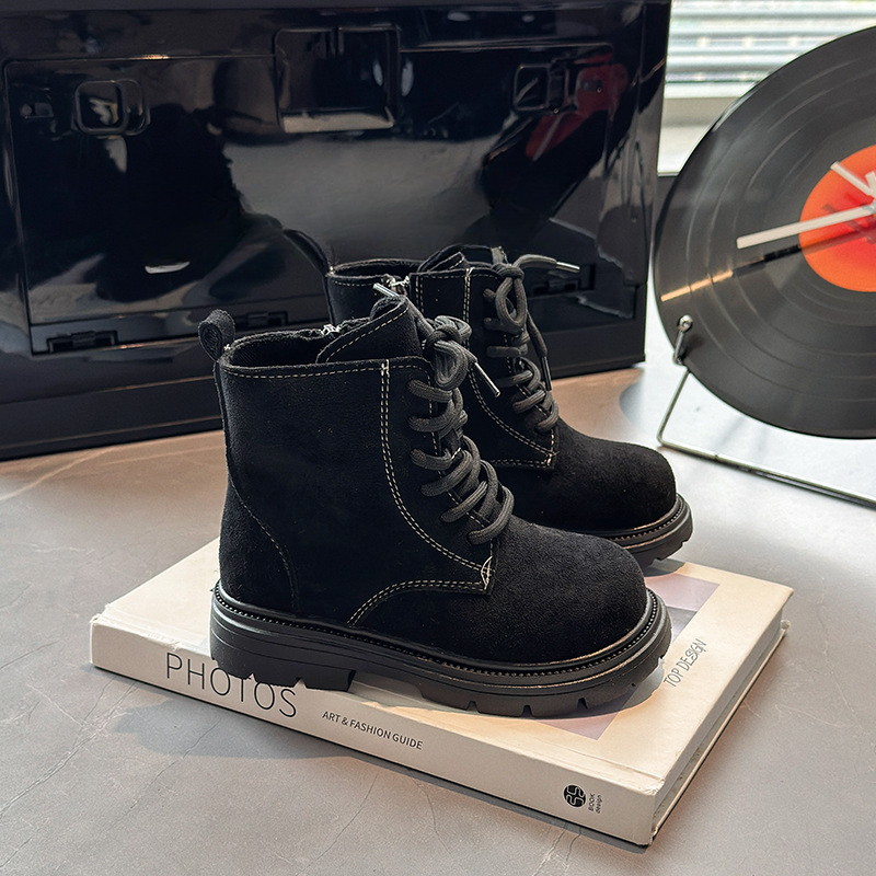 New designer shoes Girls Retro Stylish British Style Martin Boots Autumn Winter New Fashionable Handsome Boys Short Boots Versatile Leather Boots