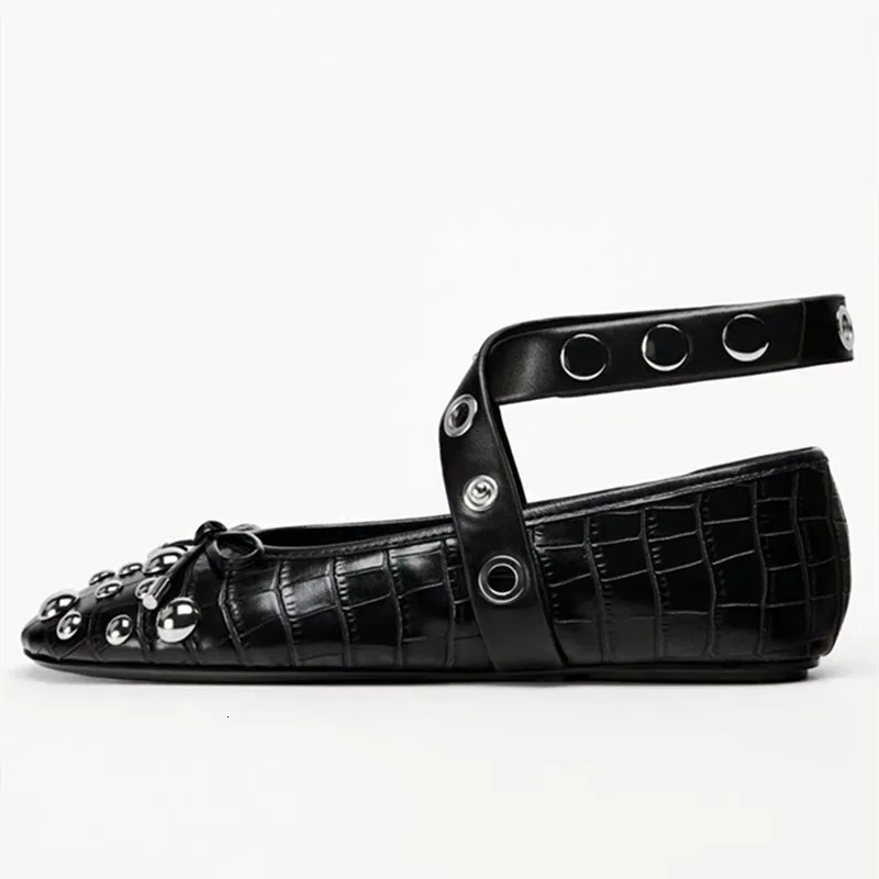 Fashion Rivet Bow Decoration Ballet Flats Women Punk Style Soft Leather Strap Mary Jane Shoes for Cozy Dance Casual 251121