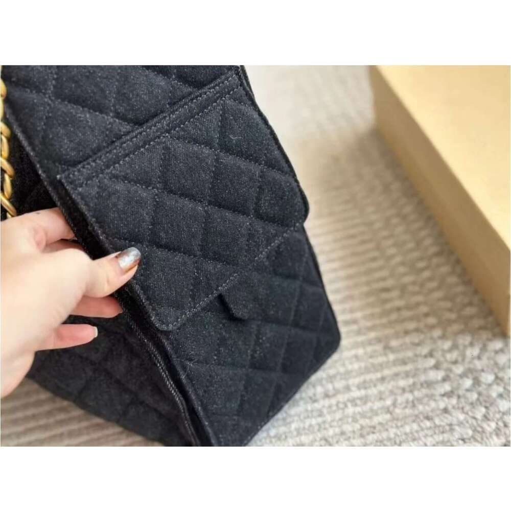 Designer Bag 2025 Denim Embroidery Shopping Bag Super Soft And Skin Friendly Feeg Is Particularly Good Inside The Same Quality Denim Fabri