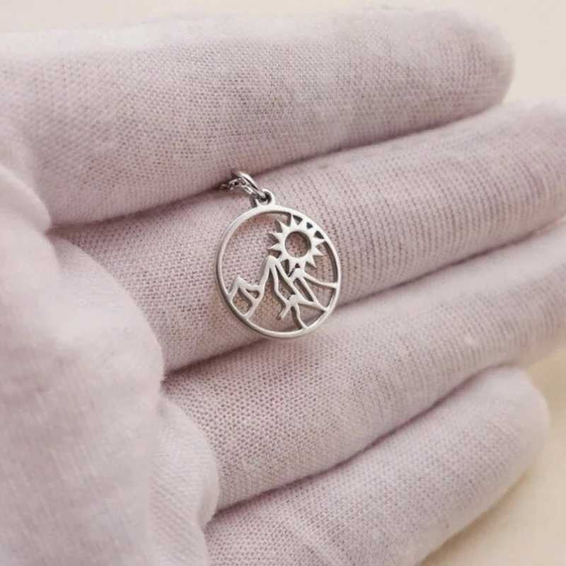 Stainless Steel Necklace Mountain Sun Sunset Pendant Necklace For Women Choker Necklaces Fashion Jewelry Party Friends GiftsXJ251121