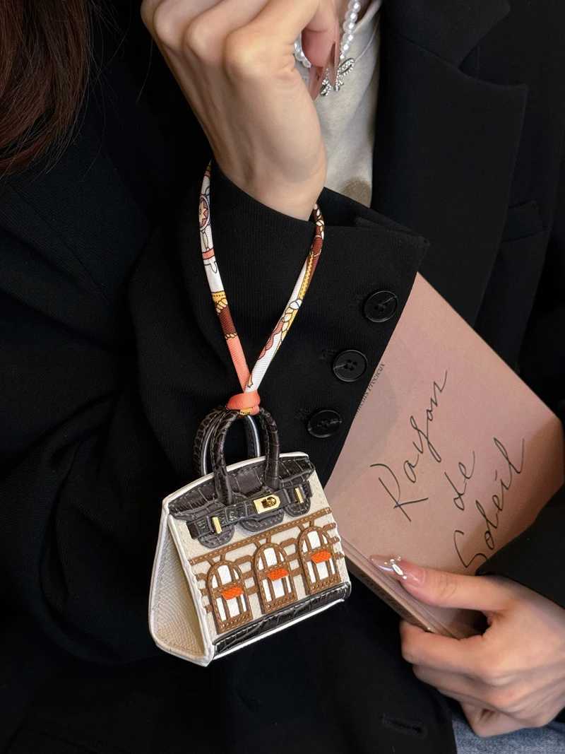 Fashion Female Cute Mini Bag Earphone Case For Airpods 4 3 2 Pro 3 2 Galaxy Buds 3/3Pro Pendant lipstick Bag Car Key Case Z251120