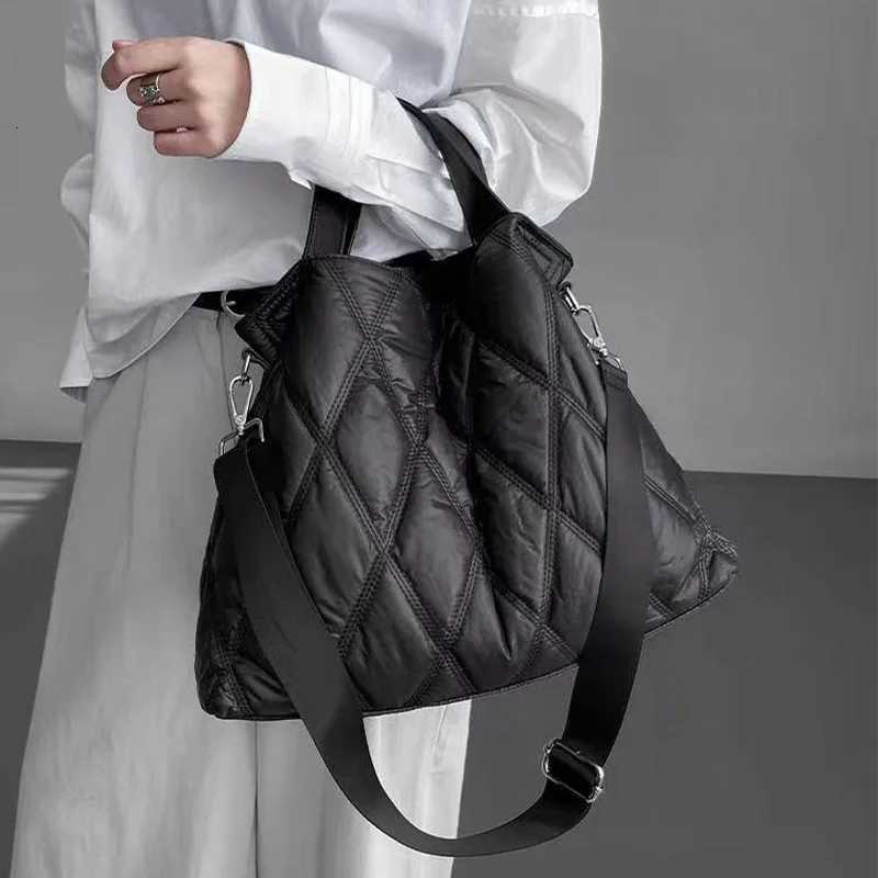 Wens luxury nyl gasket slat bags fiable space cott ladies tote bag simple solid pure casual nyl stuffed handbag Y251121