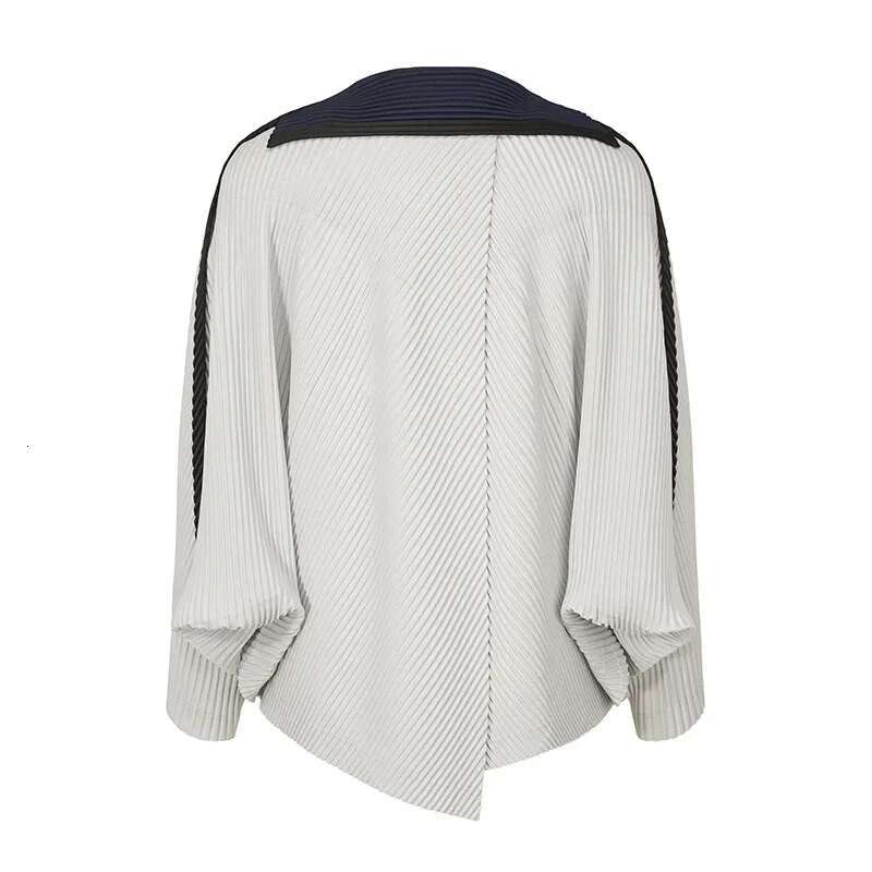 2025 Miyake Pleated Autumn New Men's Trench Coat Original Designer Hip Hop Colored Vertical Stripe Short Jacket Top