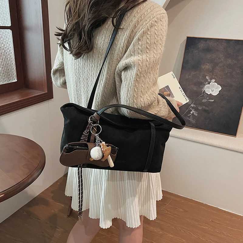 LEFTSIDE Wen Small Faux Suede Shoder Bag 2025 Winter Simple Hand Bag Luxury Designer Solid Color Handbags and Purses Y251121