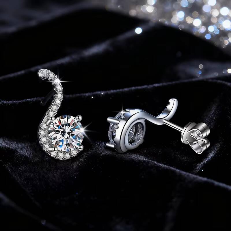 Personalized S925 Sterling Silver Musical Note S-shaped VVS D Color 1CT Round Moissanite Stud Earrings for Women Gift