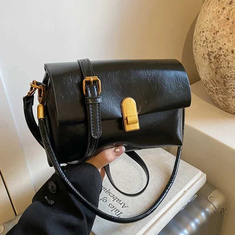 Solid Color Flap Pu Leather Crossbody Bag For Wen Fi Trend Underarm Shoder Bag Wens Designer Handbag and Purse Y251121