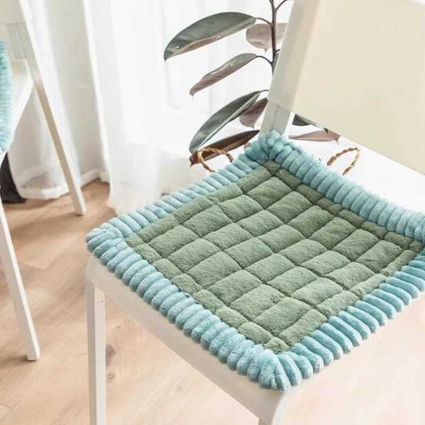 Square Plaid Pattern Seat Cushion Thin Velvet Fabric Dining Chair Cushions Pad for Home Office Car Anti Slip Back Strap Design C251121