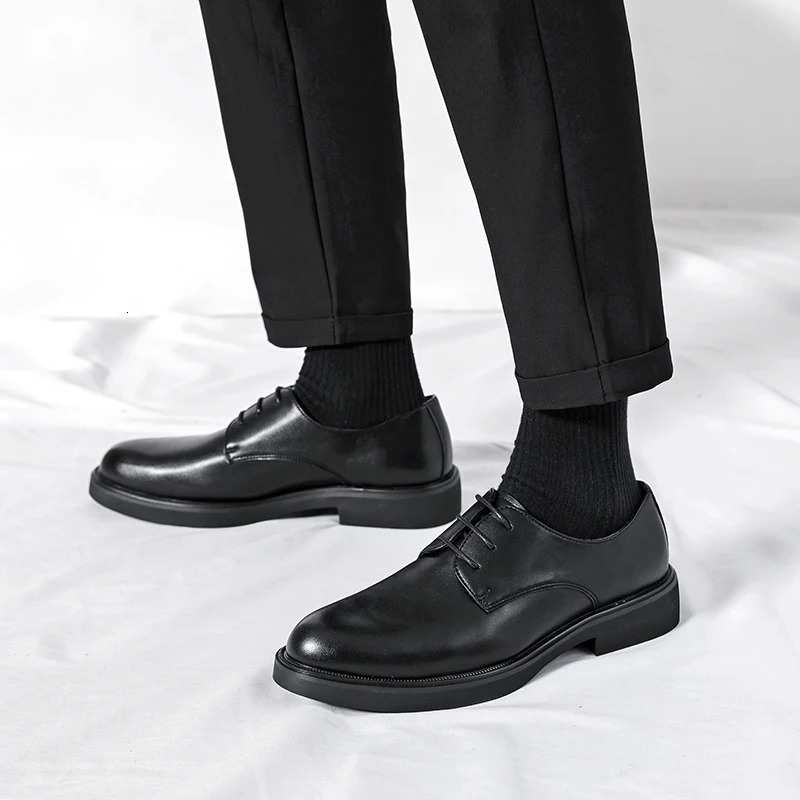 Classic Brogue Office Leather Shoes Men Casual Business Korean Formal Oxford Mens Dress 251121