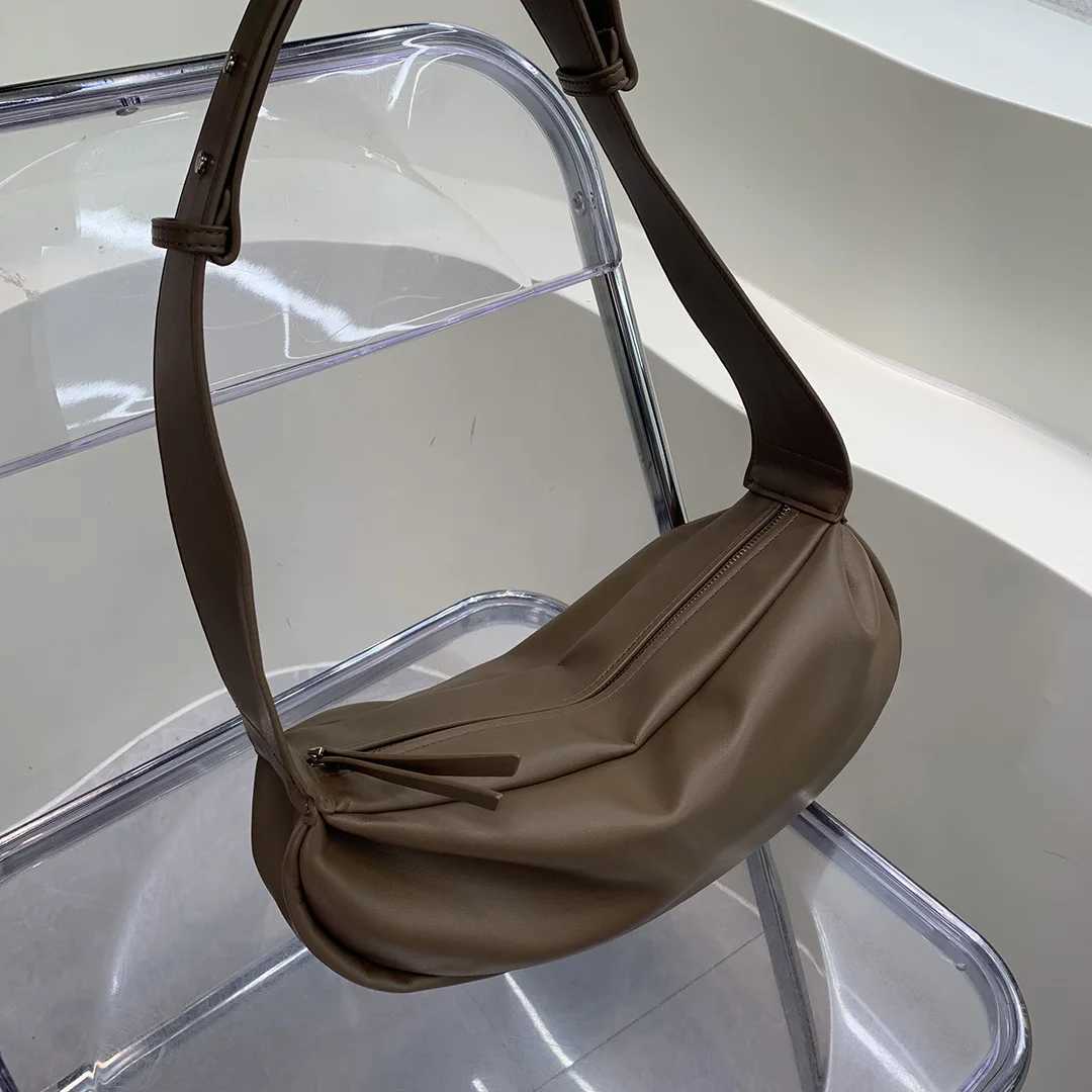 New womens soft Pu leather washer messenger armrest retro womens pillow bag wallet and handbagXJ250420