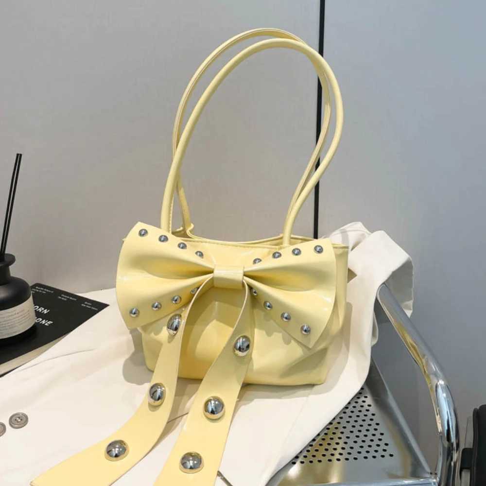 Trendy Bow e Shoder Bag Wen Fi Glossy PU Leather Buckle Underarm Bags All-Mah Cmute Packs for Ladies Y251121