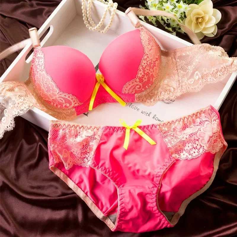 Hot Womens Underwear Lace Embroidery Bra Sets Underwear Set Women Bras Lingerie Set With Brief Sexy Lingerie Lace Woman ClothesXJ251106