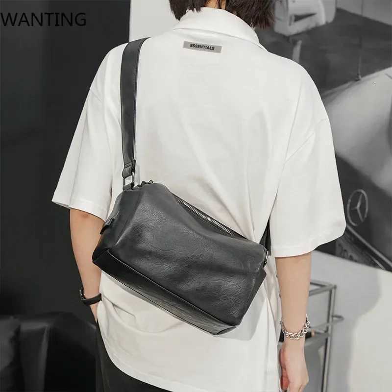 New Soft Leather Mens Shoulder Bag Fashion Design Crossbody Bags For Men Messenger Bag Waterproof Cross Body Shoulder Bag ManT251121