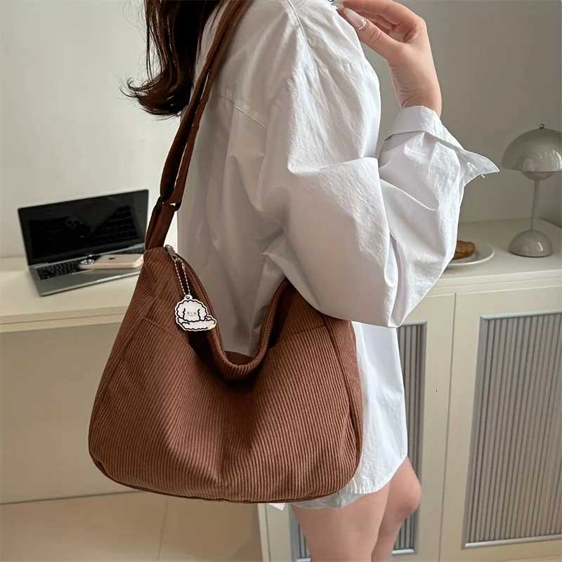 Womens Corduroy Shoulder Bag Casual Striped Large Capacity Tote with Zipper Closure Cute Hat Patch Perfect for Everyday UseT251121