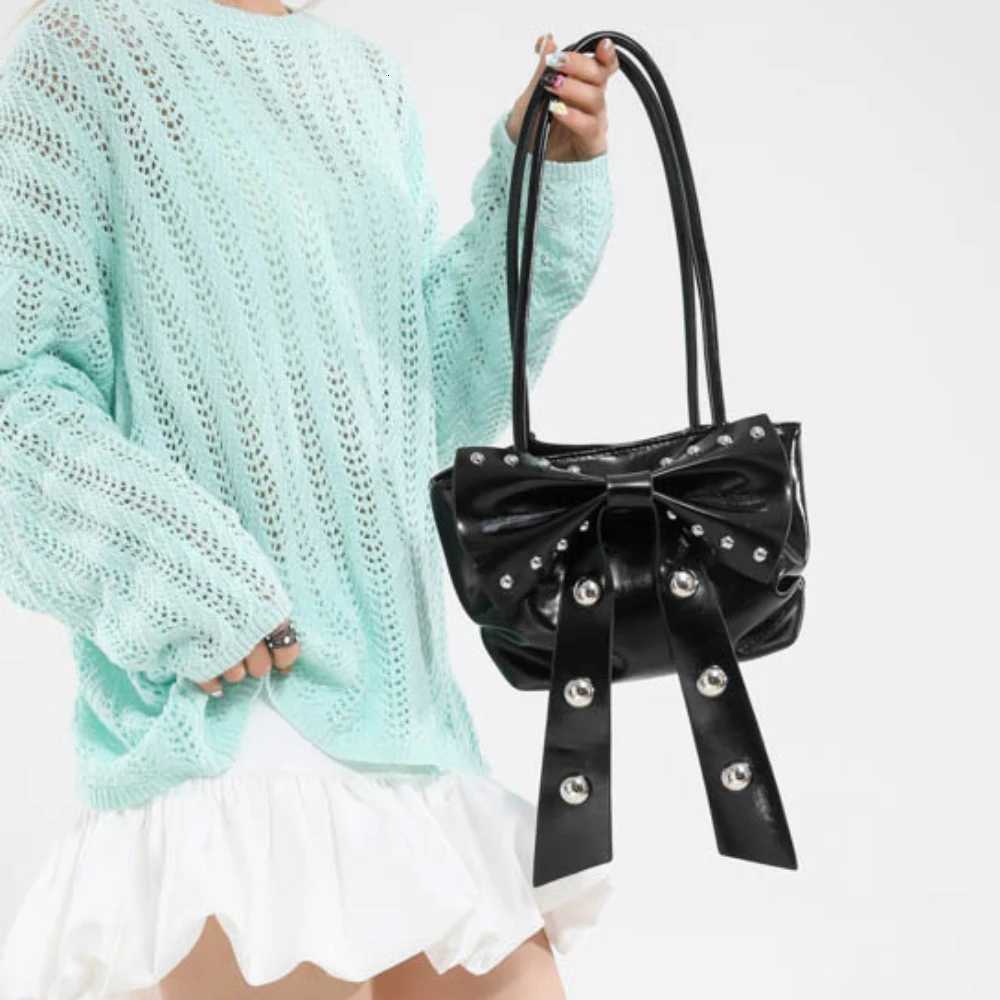 Trendy Bow e Shoder Bag Wen Fi Glossy PU Leather Buckle Underarm Bags All-Mah Cmute Packs for Ladies Y251121