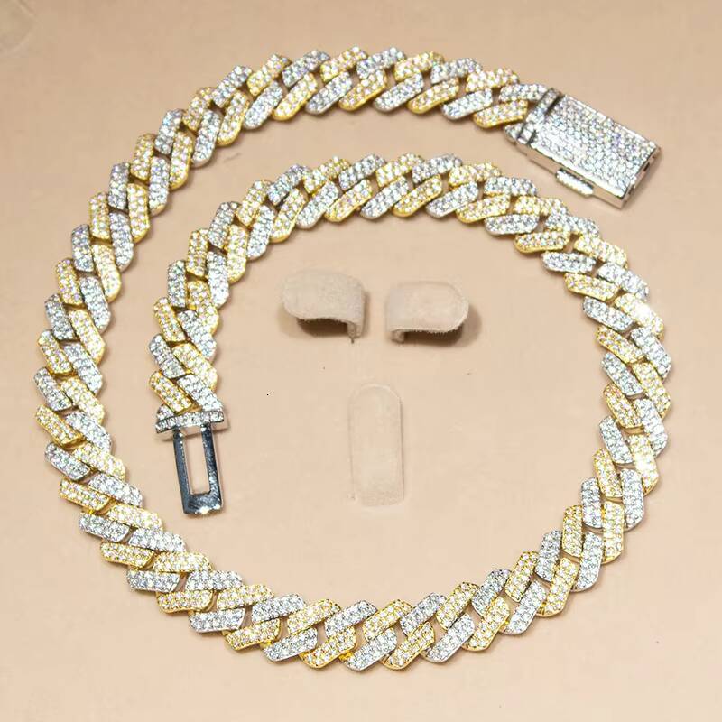 Hip Hop Rapper Jewelry 18mm Cuban Link VS Moissanites 4Rows Emerald Cut Moissanite Cuban Chain Link Bracelet