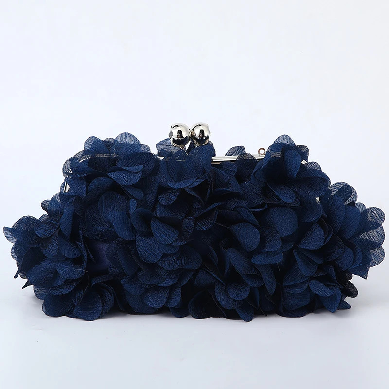 Flower Dinner Purse ner Floral Chain Crossbody Bride Handbag Clutches Woman Petal Evening Party Clutch Wedding Dress Bag 251121