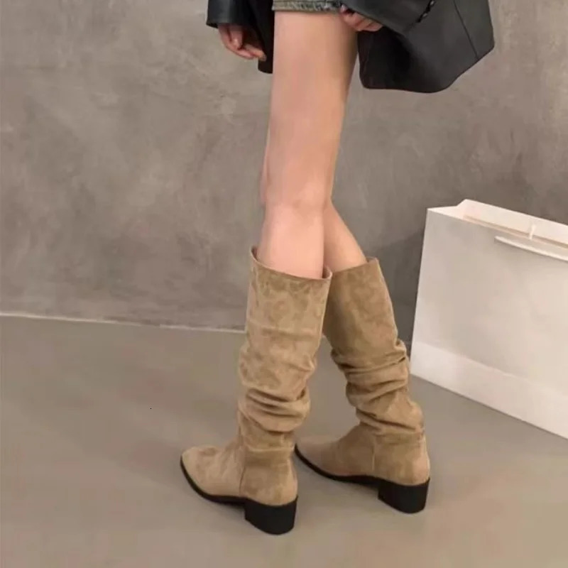 Retro pleated suede Long boots for women winter fashion chunky stiletto sexy Large size versatile womens 251121
