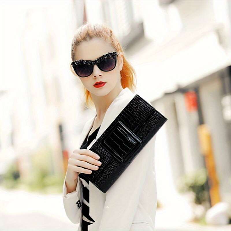 Elegant Women S Fashion Clutch Bag Large Capacity Vintage Handbag With Detachable Shoulder Strap