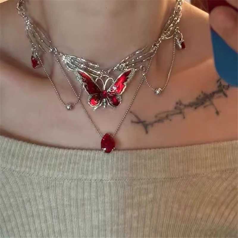 Gothic Red Butterfly Crystal Pendant Sliver Ghost Claw Short Choker Chain Necklace For Women Punk Y2K Charms Jewelry AccessoriesXJ251121