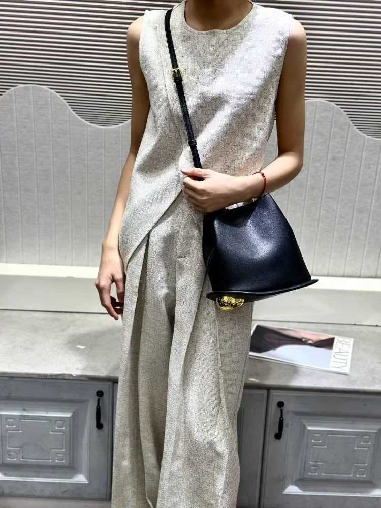 Stylish Irregar Bucket Tote Bag For Wen High-end Metal Handle PU Leather Shoder Crossbody Bags Fem Wedding Purse Cluh Y251121