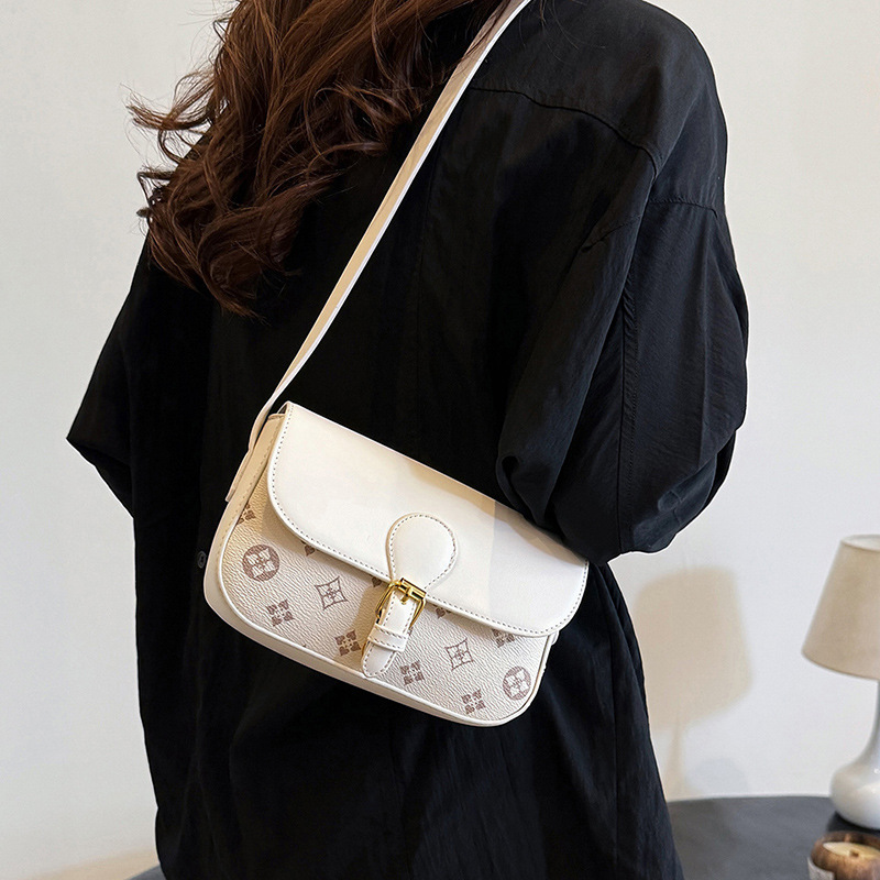 Stylish Women's Commuter Bag with Simple Design - Compact PU Pocket Accessory messenger bag Designer bag