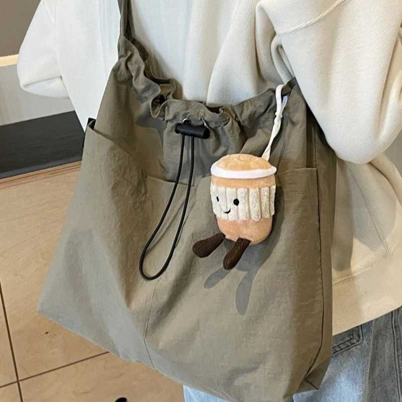 2024 New Nylon Shoulder Bag Fashionable Shrinkage Anti Wrinkle Crossbody Bag Lightweight Large Capacity Commuter Women Tote BagT251121