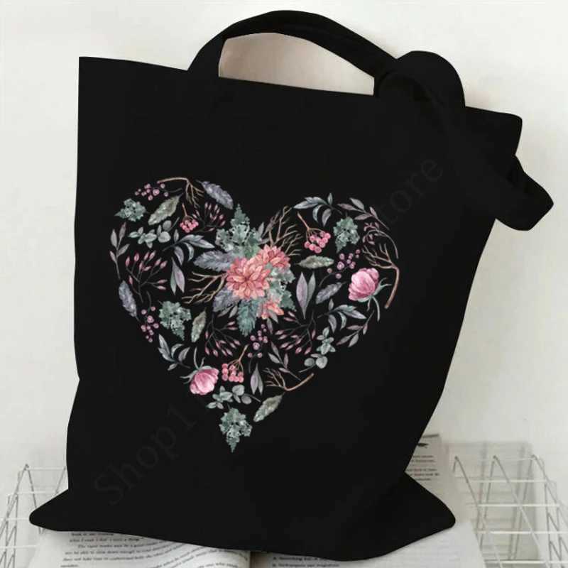 New Aesthetics Sweet Heart Flower Womens Shoulder Bags Casual Fashion Heart Series Canvas Tote Bags INS Funny Student HandbagsT251121