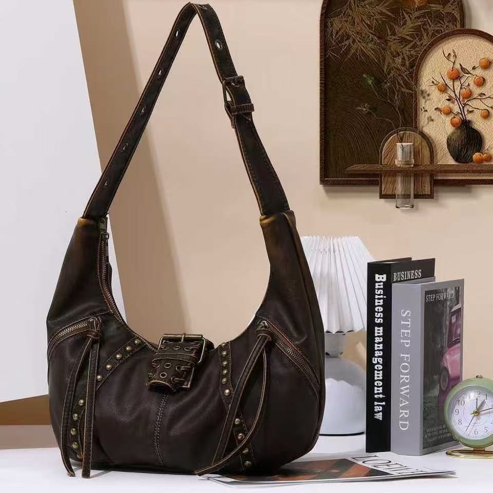 Fashionable High-End Bag Large Capacity New Niche Single Shoulder Crossbody Bag Commuter Dumpling Bag for Women 241125