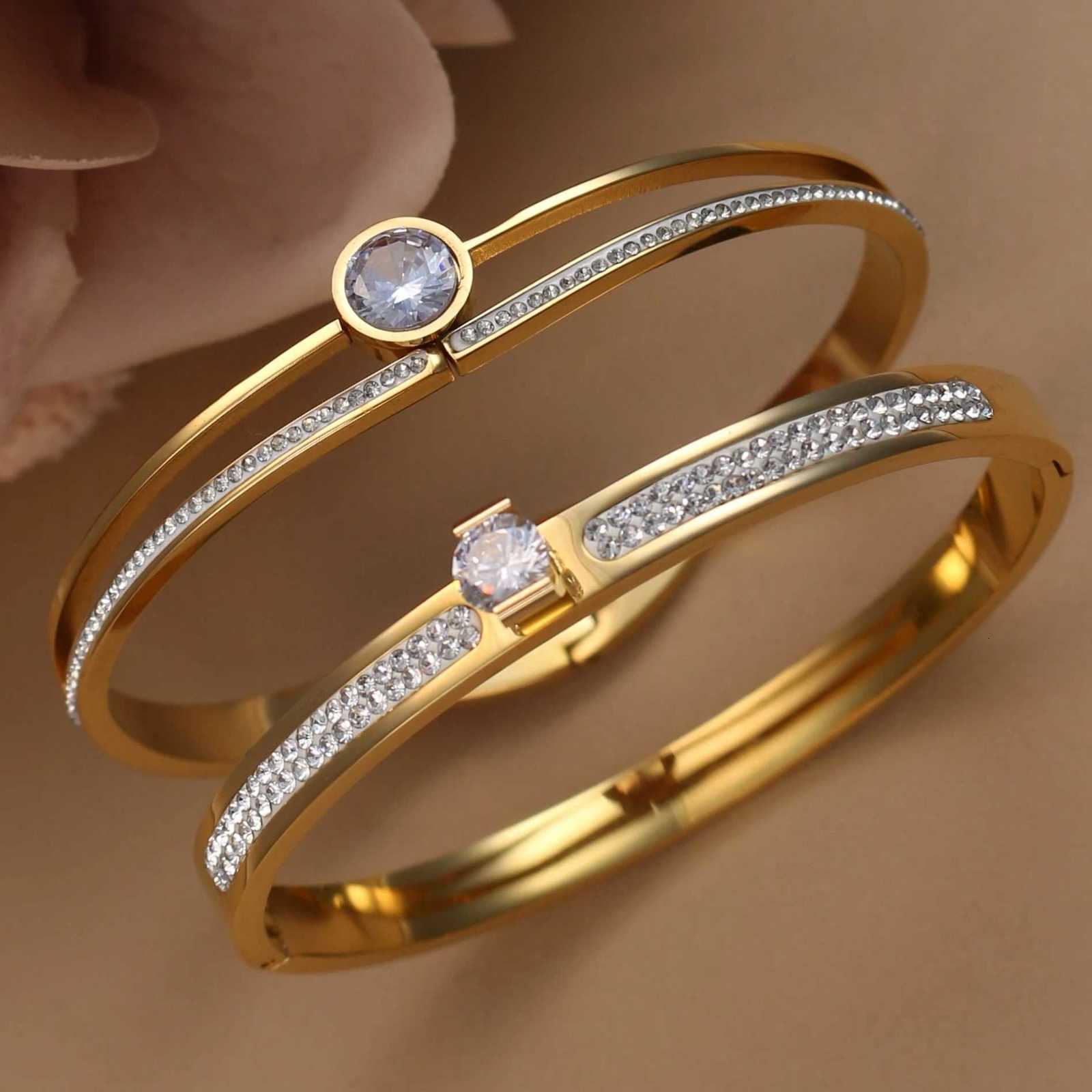 XB-028 Beautiful High Quality Stainless Steel Gold Color Bangle Crystal Design Charm Jewellery Wholesale BraceletsW251121