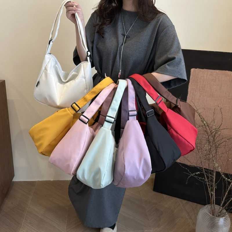 Simple Sports Women Nylon Shoulder Bag Commuter Solid Color Girls Messenger Bags Fashion Large-capacity Ladies Handbags ToteT251121