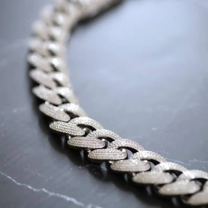 Luxury Jewelry Custom 18MM Pendant Necklace Cuban Chain Round Cut S925 with Moissanite Diamond Hip Hop Miami Cuban Link Chain