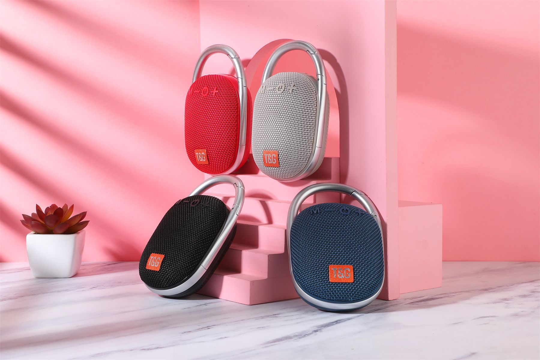 TG321 Outdoor Portable Waterproof Wireless Bluetooth LED Light Fabric Speaker HIFI Music Box Mini Bass Woofer stereo active bt tws Speaker By sea ship