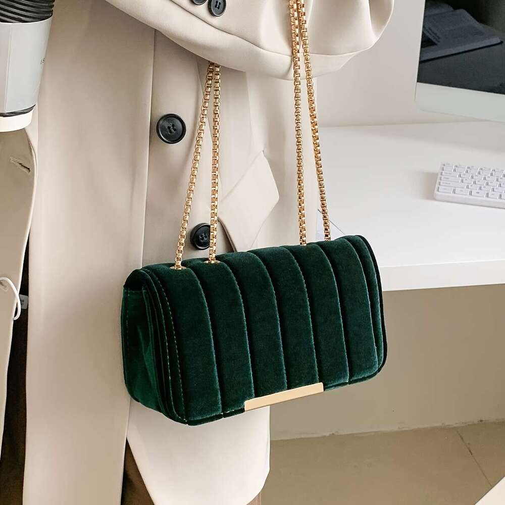 Velvet Fabric Women's Shoulder Middle-aged Fashion Large Capacity Bag