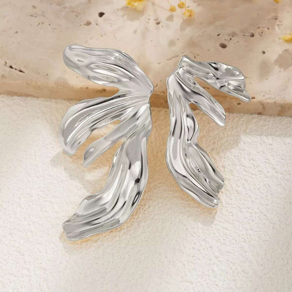 Designer Water Grass Stud Earrings for Women Trendy Ladies Daily Accessories 2024 Fashion Jewelry Female Girls Gifts Decoration