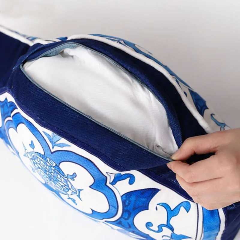 Chinese Blue Porcelain s Vase Shape Cushion Luxury Retro Cushions Decorative For Sofa Chair Bedding Home Decoration C251121