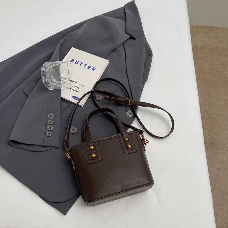 Niche Suede Wens Bag Lightweight Luxury Versatile Crossbody Handbag Trendy Bucket Bag Y251121