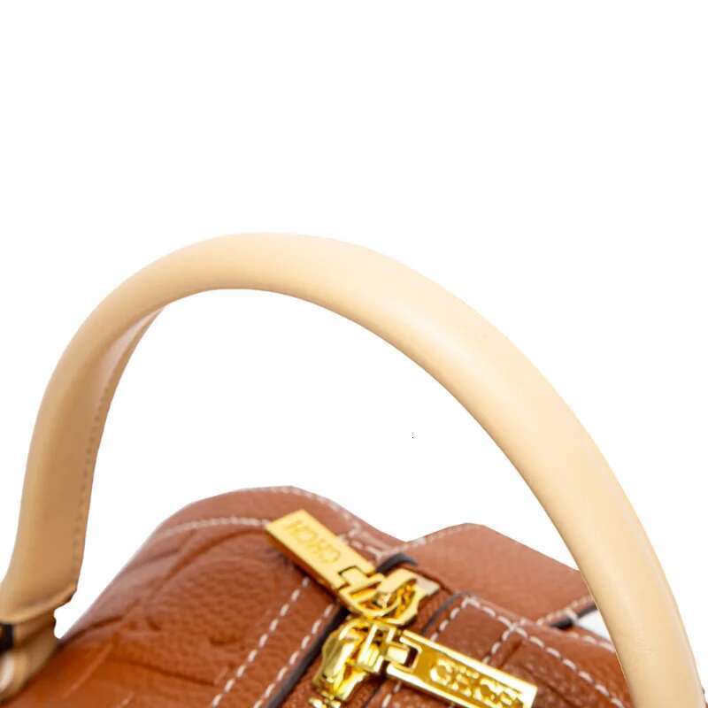 CH High Quality Solid Color Handbag Fashion Season New Product Simple Women's Shoulder Unique Bag Design