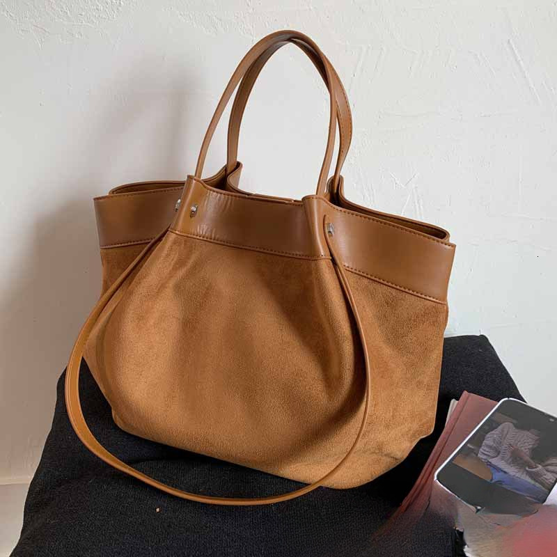 High end multifunctional shoulder bag, large capacity women's handbag, casual simple crossbody bag, designer bag, luxury bag, Christmas gift