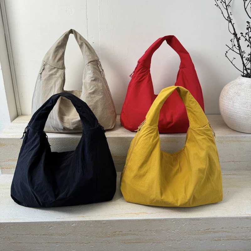 Women Simple Shoulder Bag Multi-Pocket Commuting Tote Bag Large Capacity Nylon Underarm Bag Versatile Shopping Handbag ToteT251121