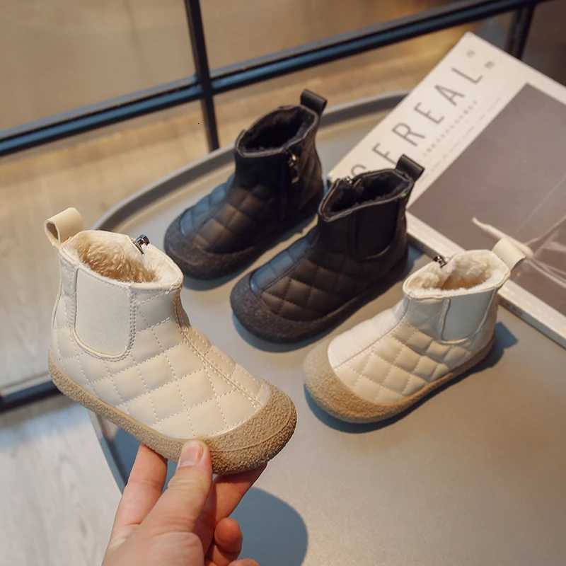 New Childrens Winter Boots for Girl Solid Color Short Versatile Toddlers Causal Boots Fashion Thickened Plush Kids Cotton BootsW251121