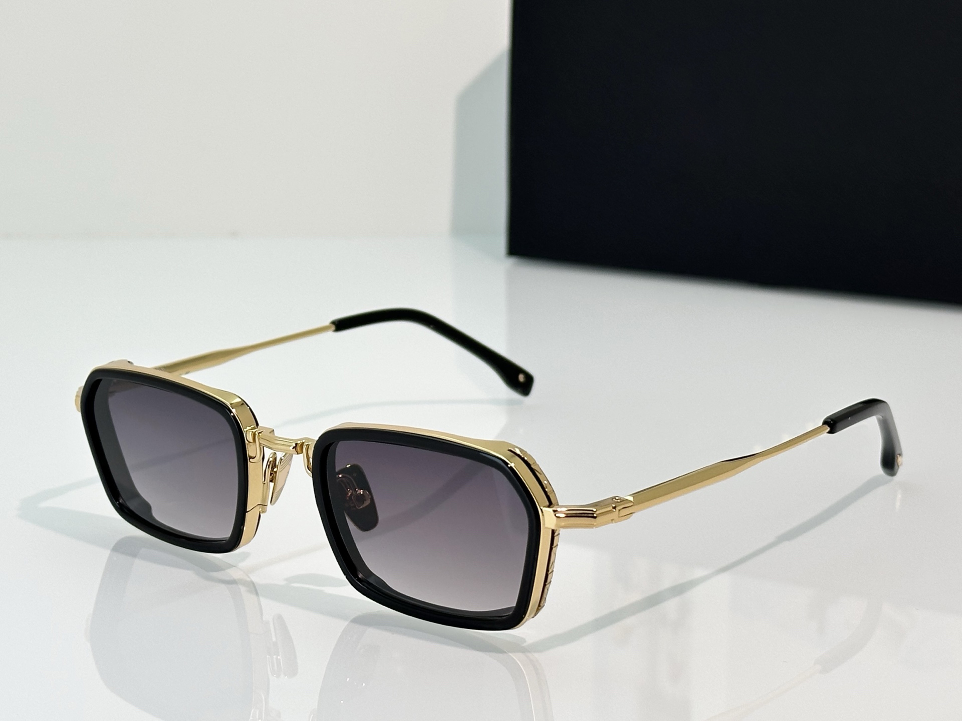 Sunglasses For Men Women Fashion Paul Summer Designer Stylish High Street Catwalk Style Anti-Ultraviolet UV400 Plate Square Metal Full Frame Glasses Random Box