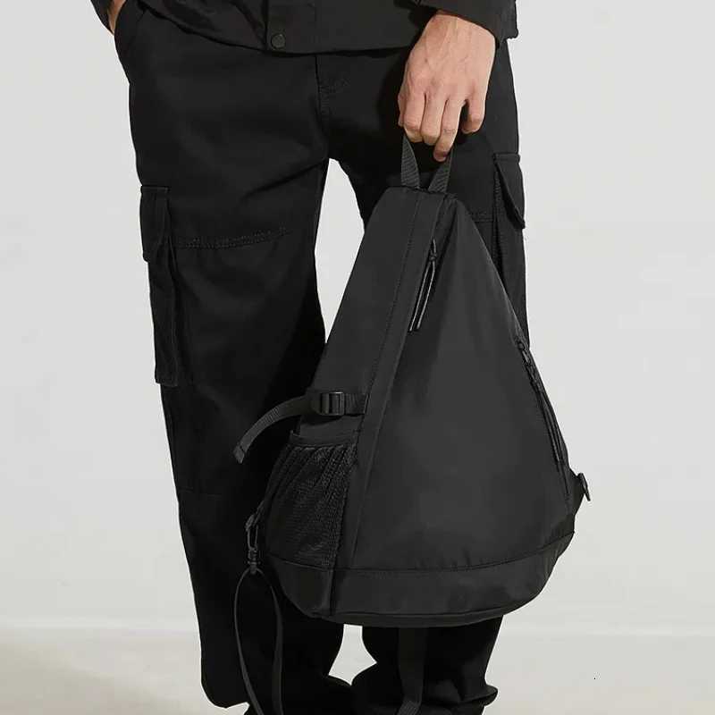 Fashion Functial Crossbody Bag Mens Trendy Sports Cycling Ch Bag Mti-functial Small Backpack Mens Shoder Bag Badmint Bag Y251121