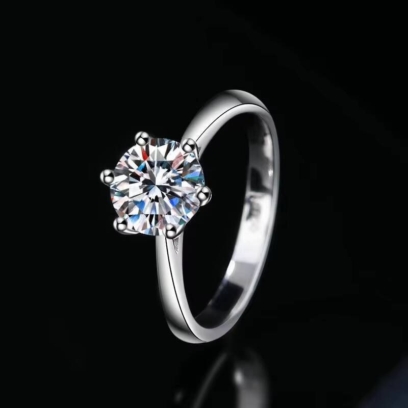 Wholesale 925 Sterling Silver Womens Wedding Ring Classic Six Claws 2ct D-Color Moissanite with Certification for Weddings